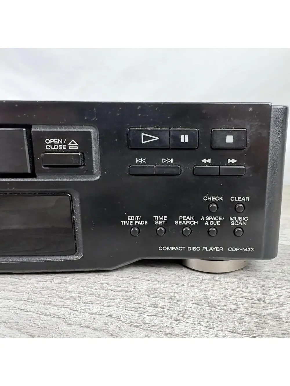SONY CDP-M33 High Density Linear Converter Compact Disc Player Tested No Remote